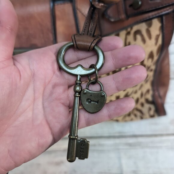 Fossil Brown Leather and Cheetah Print Weekender Tote Bag - Picture 6 of 8